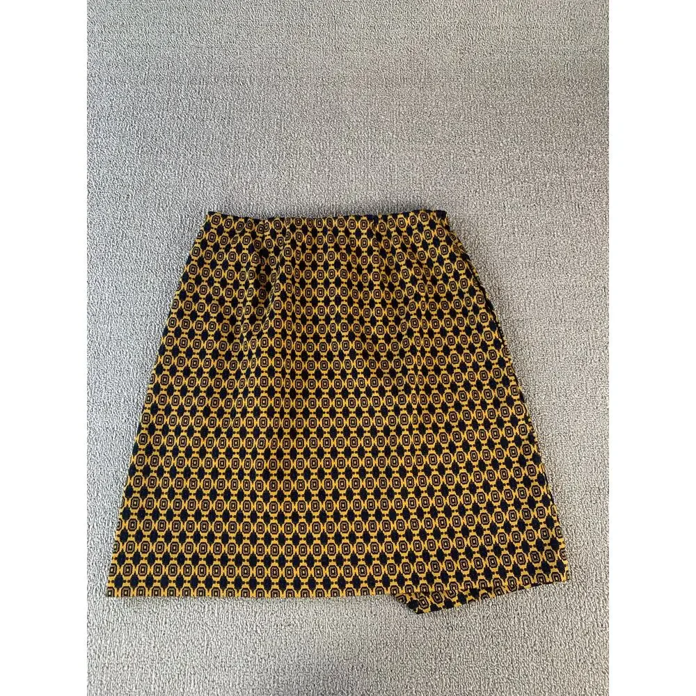Cabi Standout Kensinggton Proper Blazer & Skirt Set Gold Navy Medallion Small